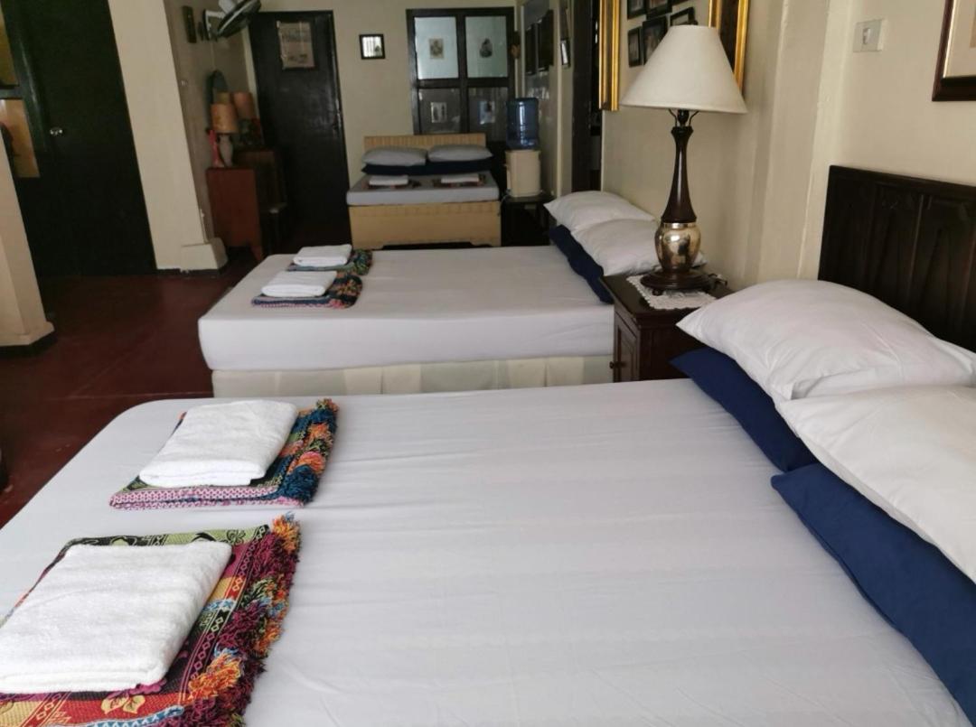 Casa Conchita Bed & Breakfast Taal Zewnętrze zdjęcie