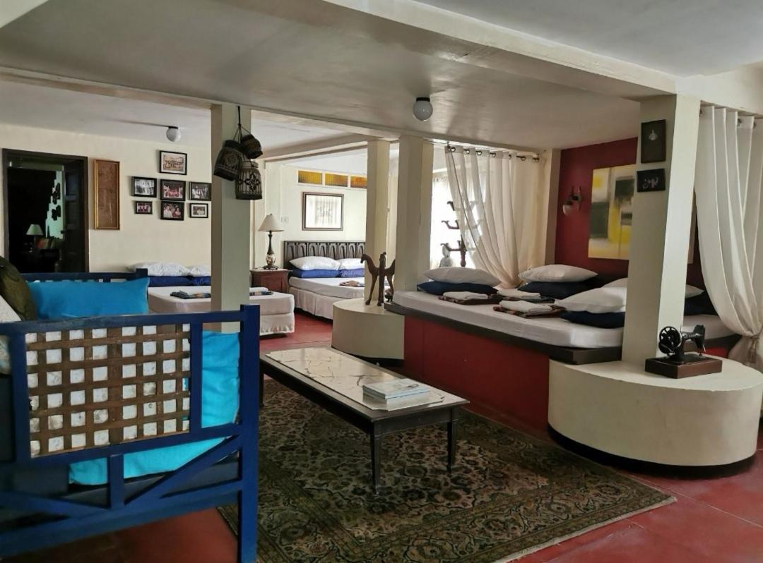 Casa Conchita Bed & Breakfast Taal Zewnętrze zdjęcie