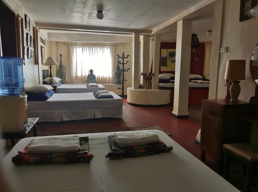 Casa Conchita Bed & Breakfast Taal Zewnętrze zdjęcie